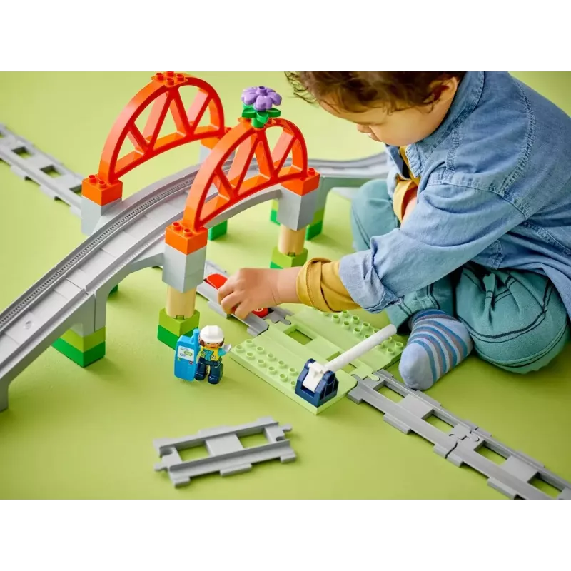 LEGO DUPLO geležinkelio tiltas ir lenkti bėgiai 10426
