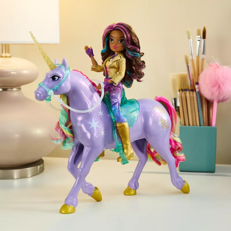 Spin Master Unicorn Academy Wildstar vienaragio figūrėlė 11 colių su permatomu balnu ir kamanomis, įvairiaspalvė, plastikinė, nuo 4 metų