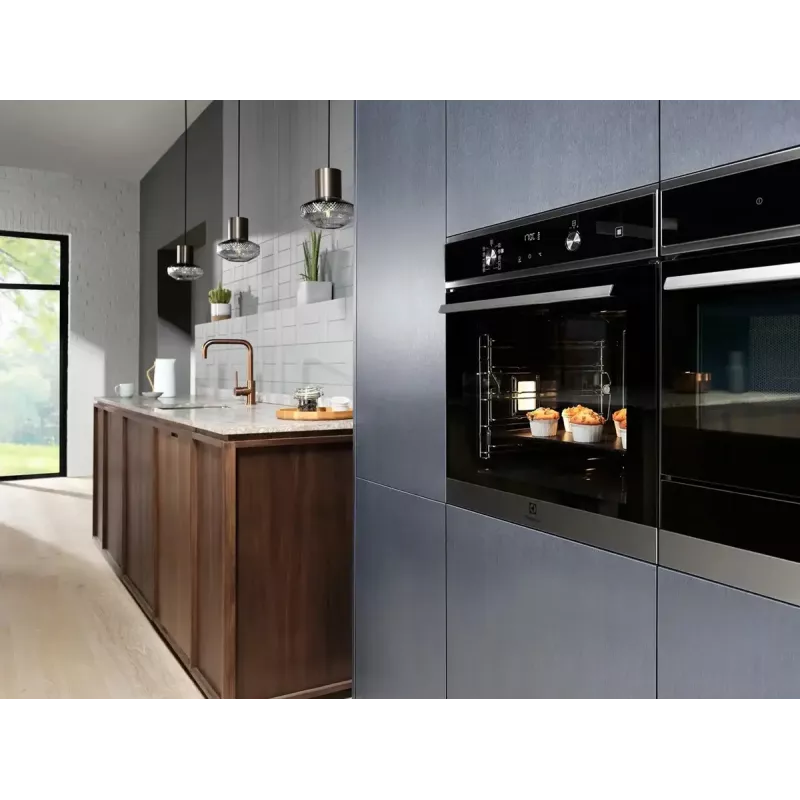 Įmontuojama orkaitė Electrolux EOD6F77WZ SteamBake 600, 72 l, katalizinė, A+