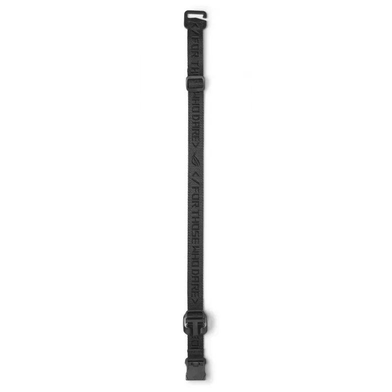 ASUS ROG Slash Sleeve 4.0 BS3601 dėklas nešiojamam kompiuteriui iki 16 colių (40,6 cm), atsparus vandeniui, juodas