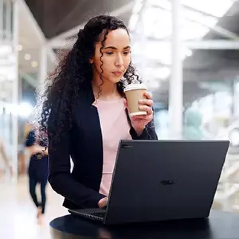 Nešiojamas kompiuteris ASUS ExpertBook B5 B5604CMA-QW0056X 16 colių Intel Core Ultra 7 155U 16 GB RAM 512 GB SSD Windows 11 Pro