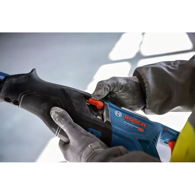 Pjūklas abipusis Bosch GSA 18V-28 Professional (be akumuliatoriaus)
