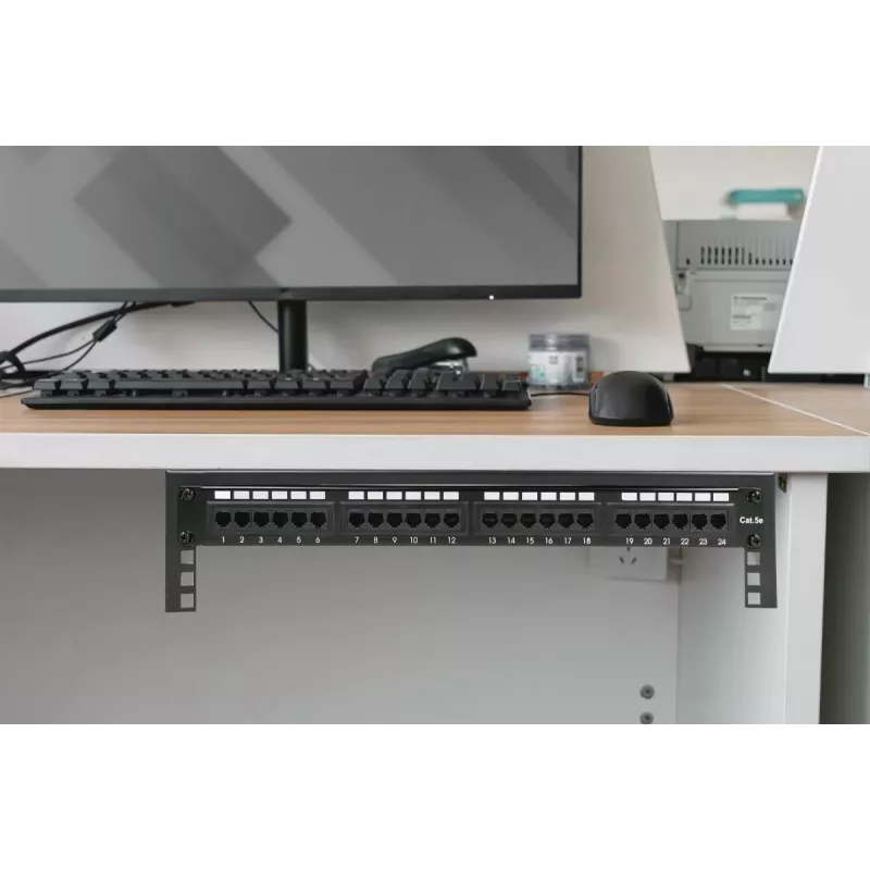 Digitus 19 colių įrangos tvirtinimo kronšteinas sienai 4U juodas