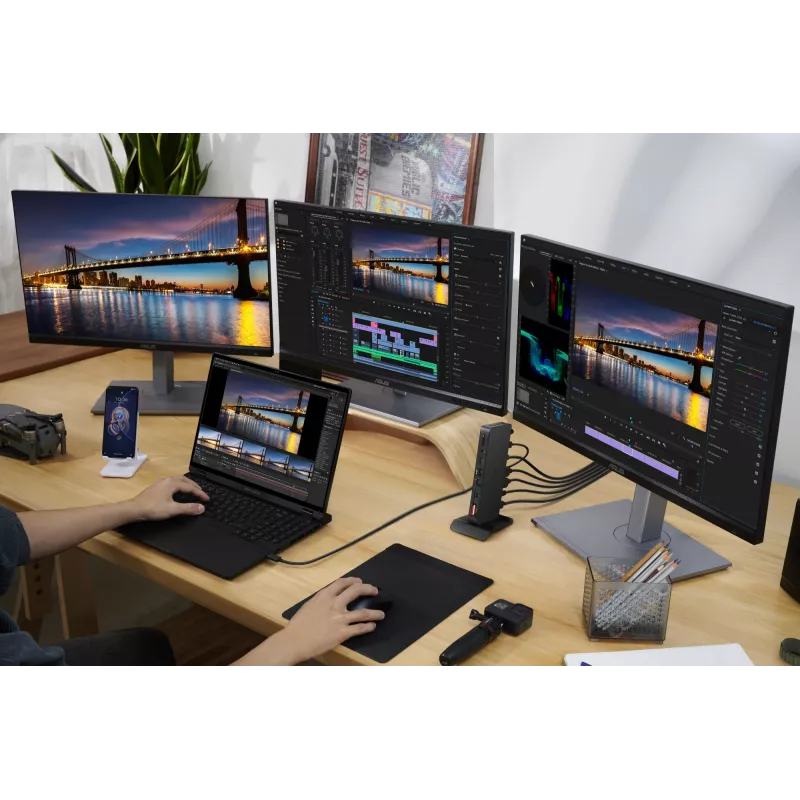 Dokavimo stotelė ASUS DC500 Thunderbolt 4, trys 4K ekranai, 150W PD, 2x HDMI 2.1, 2x USB-A, 2x USB 2.0, RJ-45, MicroSD
