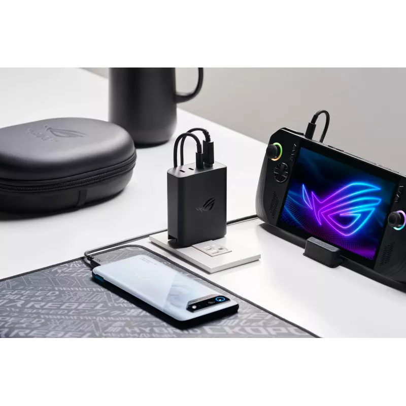 ASUS ROG 140W USB-C GaN universalus juodas greitas įkroviklis patalpoms