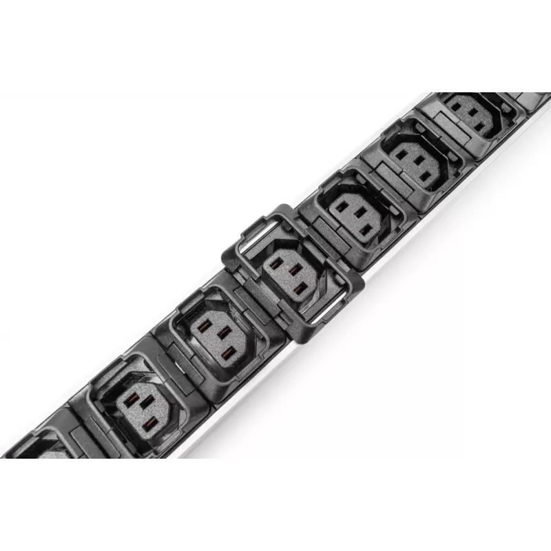 DIGITUS IT BASIC PDU, 3 fazės, 16 A, 24 x C13, 3 x C19 vertikalus, 3 m laidas, IEC309 3Ph-16A kištukas