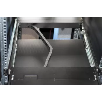 DIGITUS modulinė 43,2 cm (17 colių) TFT konsolė su 1 prievado KVM, RAL 9005 juoda, Qwertzu vokiška klaviatūra