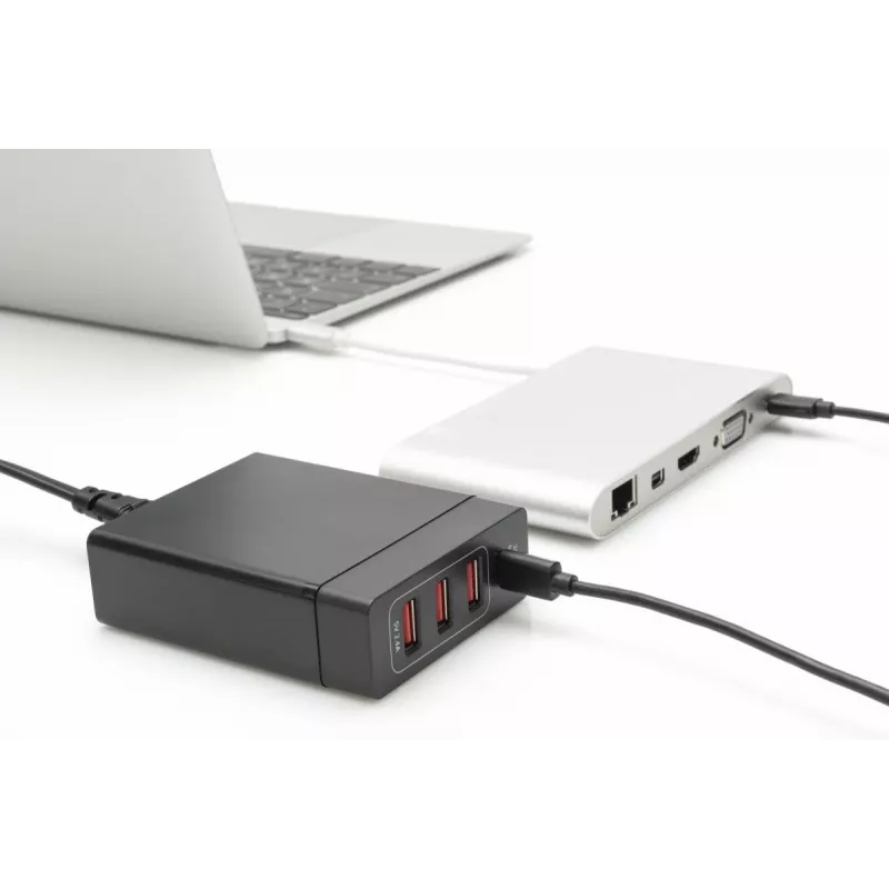 DIGITUS 4 prievadų USB įkroviklis, 72W 1x USB-C (PD) 5,9,15,20V/3A, 3x USB-A 5V/2,4A, juodas