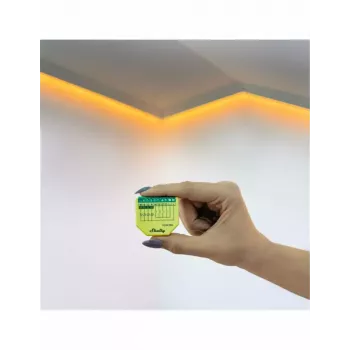 Shelly Plus RGBW PM belaidis RGBW valdiklis LED juostoms (žalia/geltona)