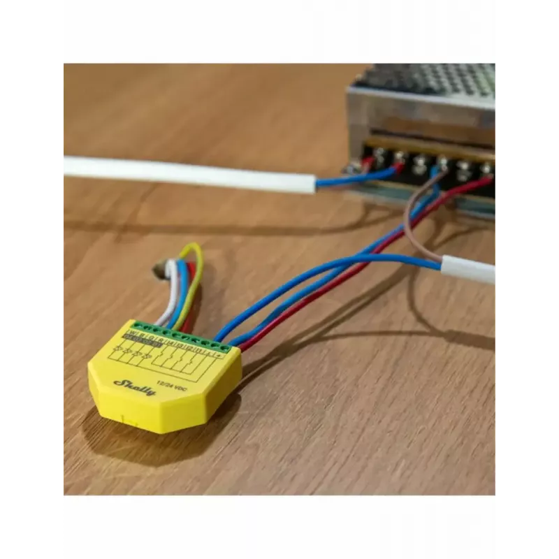 Shelly Plus RGBW PM belaidis RGBW valdiklis LED juostoms (žalia/geltona)