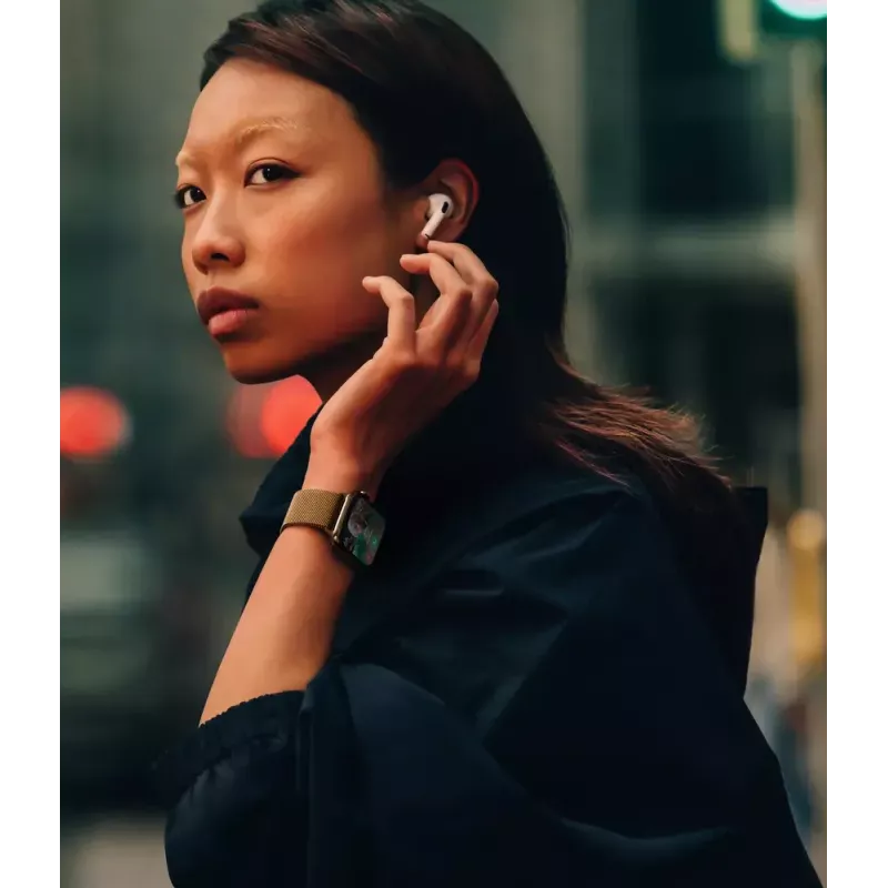 Išmanusis laikrodis Apple Watch Series 10 GPS 42mm Jet Black aliuminio korpusas su juodu sportiniu dirželiu S/M