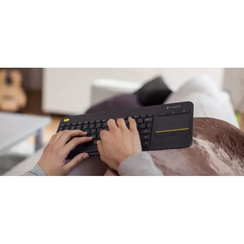 LOGITECH belaidė klaviatūra su jutikliniu kilimėliu K400 Plus – juoda – Qwerty Dutch