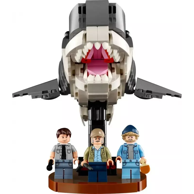 Statybinis žaislas LEGO Ideas 21350 Jaws rinkinys – 1497 dalių, 3 minifigūrėlės, valtis ir ikoniškas ryklys, rekomenduojamas amžius 18+