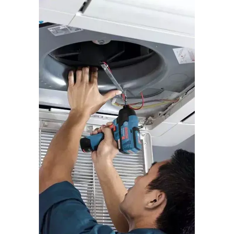 Bosch 0 601 9E0 005 akumuliatorinis veržliaraktis 1/4 colio 3100 RPM 110 N⋅m juodas, mėlynas 12 V