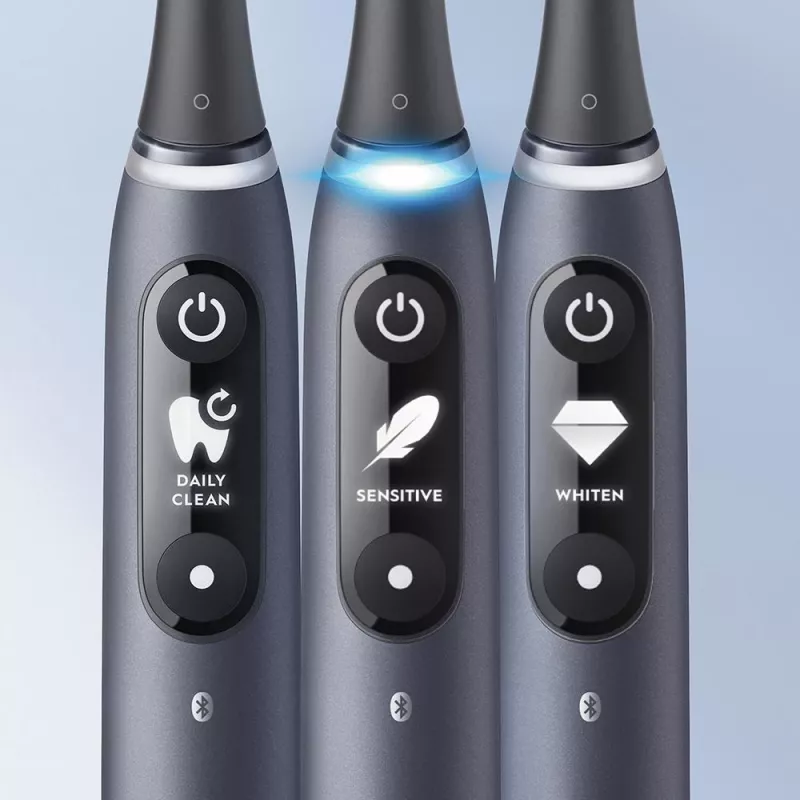 Oral-B iO elektrinis dantų šepetėlis suaugusiems sukamas juodas