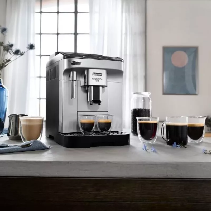 Kombinuotas kavos aparatas De’Longhi Magnifica ECAM290.31.SB — 1,8 L vandens talpa, 250 g pupelių talpykla, 15 bar, 2 puodeliai