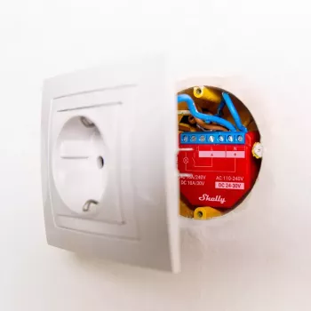 Shelly Plus 1PM Red – išmanusis jungiklis su energijos matavimu
