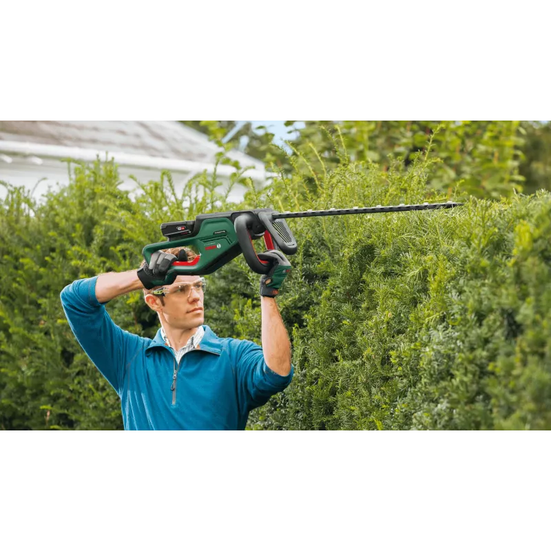 Bosch Universal HedgeCut 18V-50 krūmapjovė su vienu peiliu, 2,6 kg