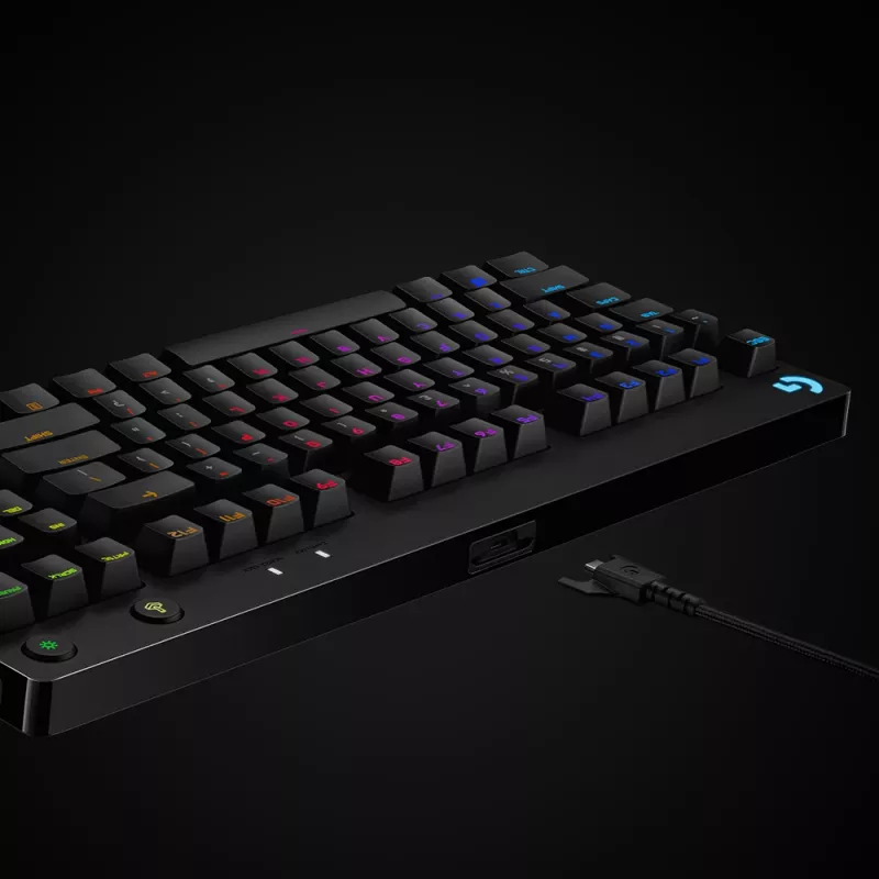 LOGITECH G PRO Mechaninė žaidimų klaviatūra Juoda Qwertzu Vokiška