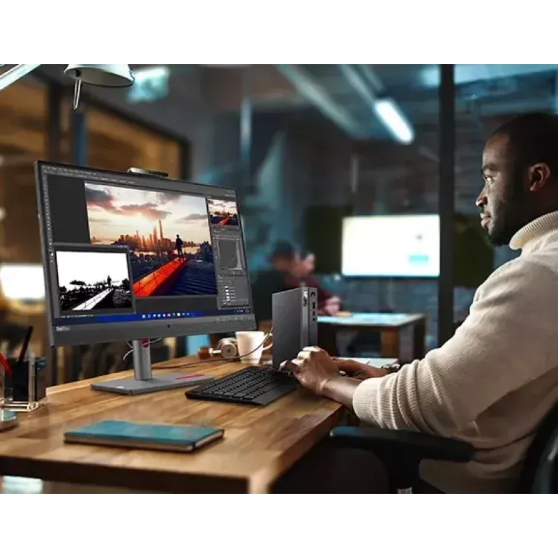 Lenovo ThinkCentre neo 50q Gen 4 Intel® Core™ i5 i5-13420H 8 GB DDR4-SDRAM 256 GB SSD Windows 11 Pro Mini PC Juoda