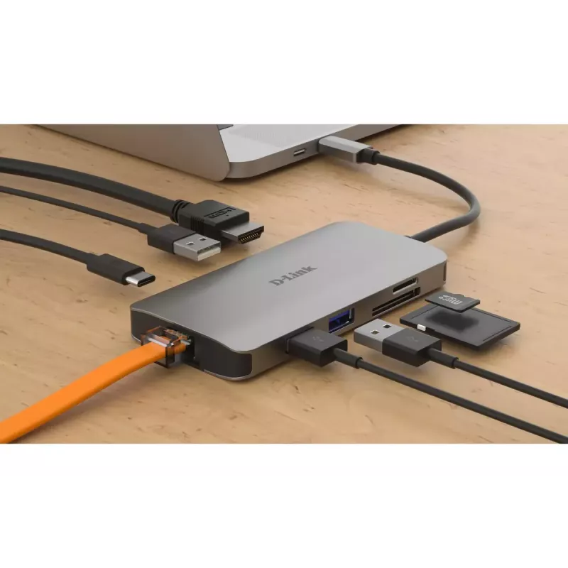 D-Link 8 viename USB-C centras su HDMI / Ethernet / kortelių skaitytuvu / Power Delivery