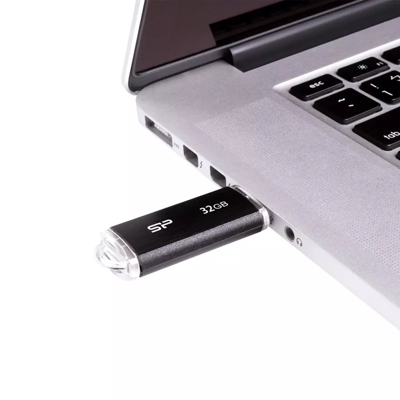 SILICON POWER Ultima U02 - 32GB USB atmintukas - USB 2.0 - Juodas