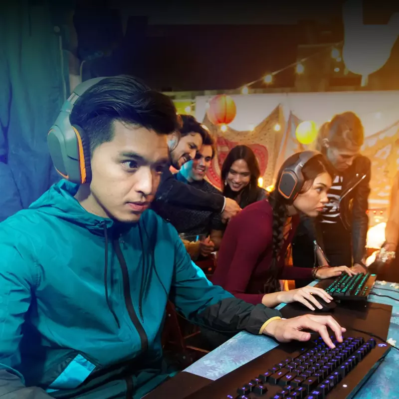 Žaidimų klaviatūra Logitech G G213 Prodigy pilno dydžio RGB LED laidas
