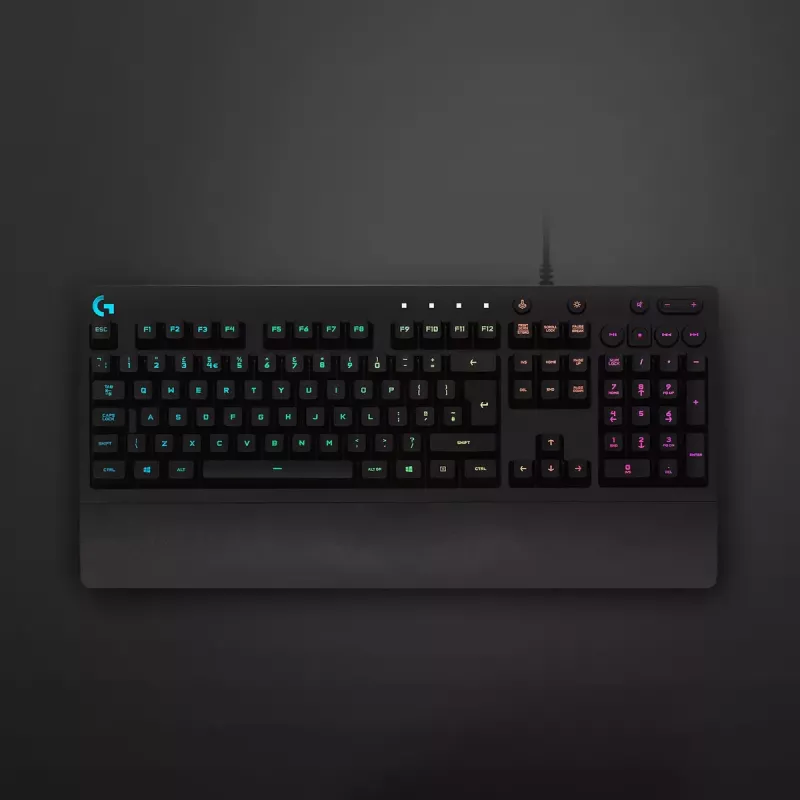 Žaidimų klaviatūra Logitech G G213 Prodigy pilno dydžio RGB LED laidas