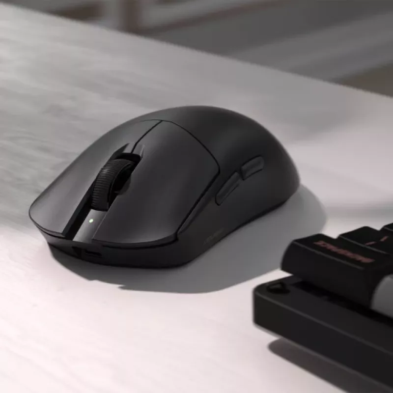 COUGAR Revenger Pro 4K belaidė žaidimų pelė, 55g, 26000 DPI, juoda