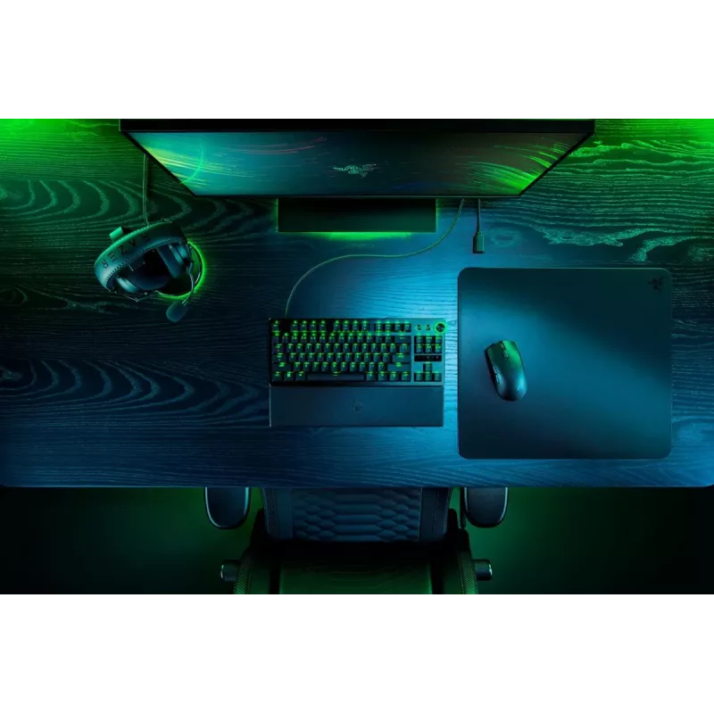 Razer Viper V3 Pro pelė dešinei rankai, belaidė RF + USB Type-C, optinė, 35000 DPI