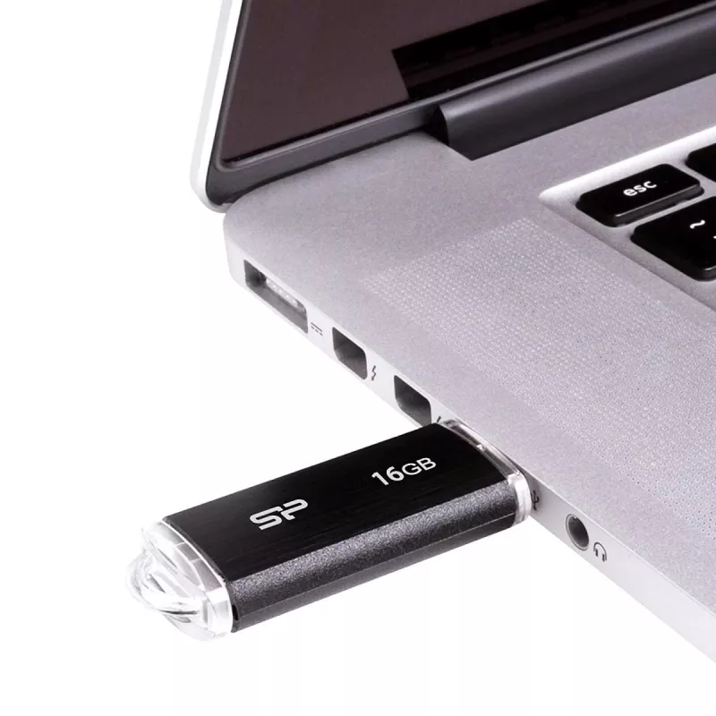 SILICON POWER Ultima U02 - 16GB USB atmintukas - USB 2.0 - Juodas (min. užsakymo kiekis: 30)