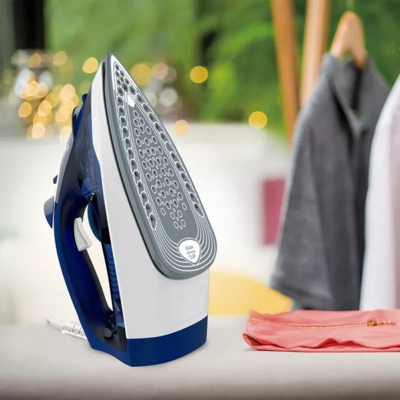 Tefal FV2838 Lygintuvas sausu ir garu su Cerilium padu 2400 W Mėlyna, Balta