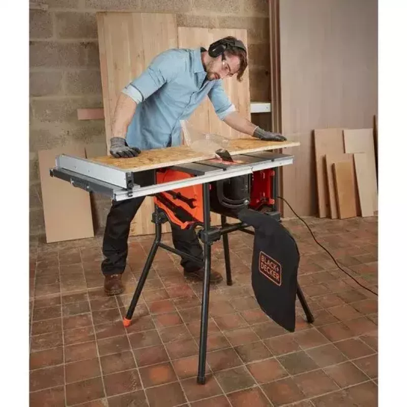 Staldis pjūklas Black & Decker BES720-QS — 1800 W, 25,4 cm diskas, 8,5 cm pjovimo gylis, ant kojų, su staliniu pratęsimu