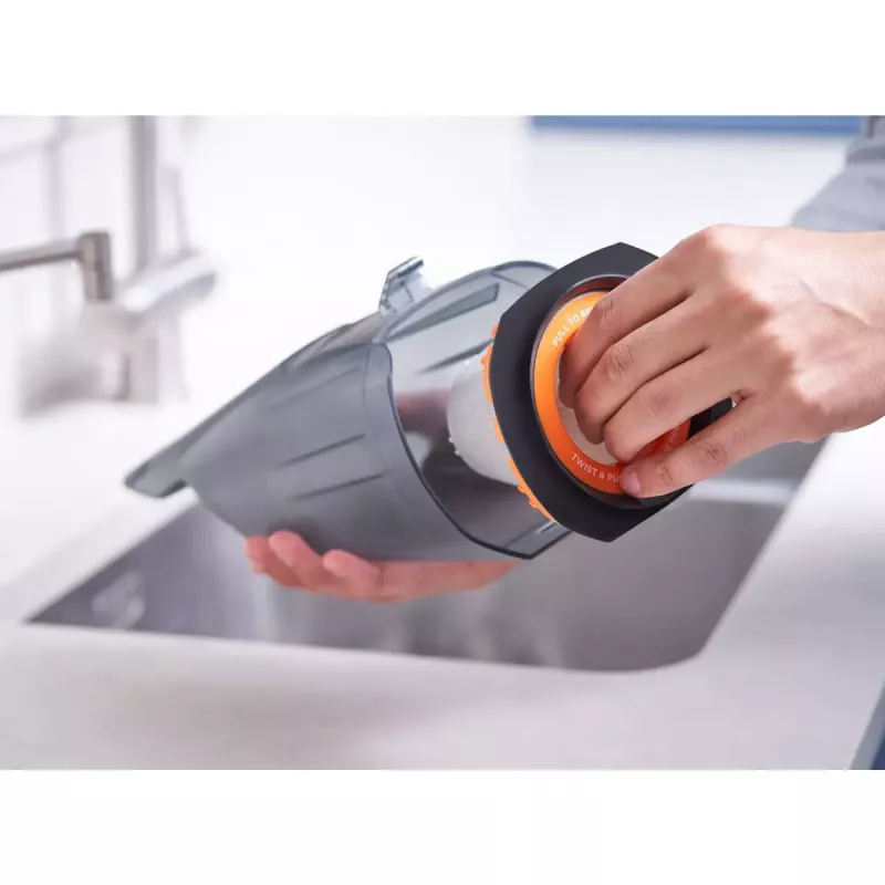 Nešiojamas dulkių siurblys Black & Decker BCHV001B kompaktiškas, lengvas, su plaunamu filtru ir įkrovimo stovu