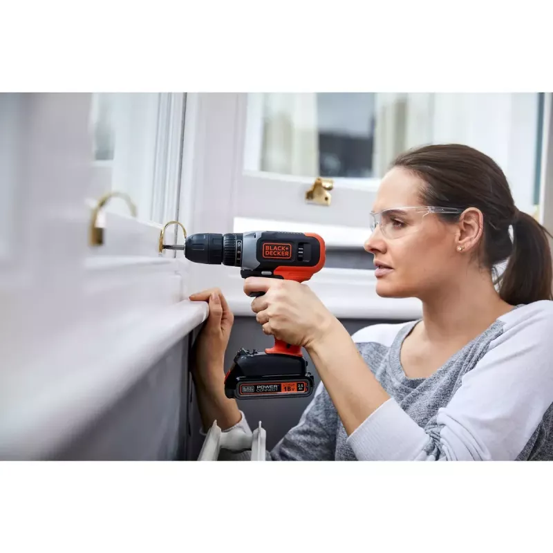 Belaidis gręžtuvas/suktuvas Black & Decker BCD001C1, 18 V, Li‑jon 1,5 Ah, oranžinis/juodas