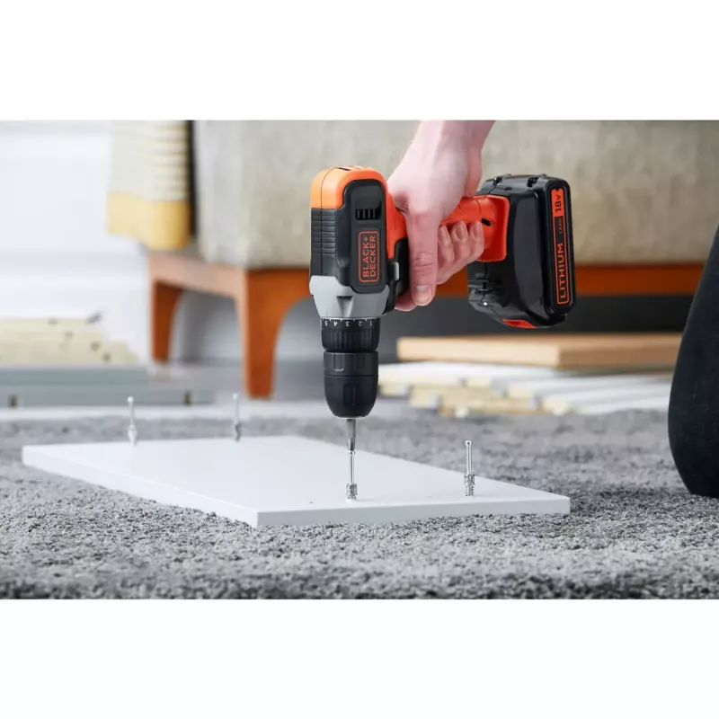 Belaidis gręžtuvas/suktuvas Black & Decker BCD001C1, 18 V, Li‑jon 1,5 Ah, oranžinis/juodas