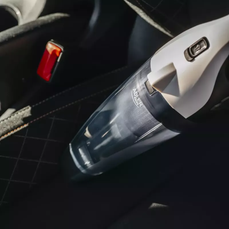 Automobilinis dulkių siurblys Adler AD 7059 — 12V, 5500 Pa siurbimas, 3600 mAh baterija, 0,45 L be maišelio, plaunamas filtras, 5 m laidas, 610 g