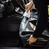 Automobilinis dulkių siurblys Adler AD 7059 — 12V, 5500 Pa siurbimas, 3600 mAh baterija, 0,45 L be maišelio, plaunamas filtras, 5 m laidas, 610 g