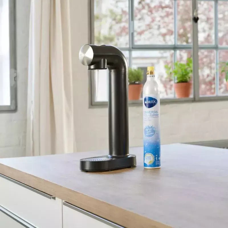Sodos gaminimo aparatas BRITA sodaONE Black Silver – gazuotas vanduo namuose, 60 L talpa, be BPA, 450×129×240 mm