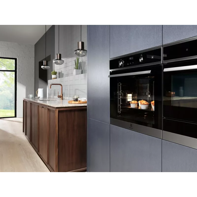 Įmontuojama elektrinė orkaitė Electrolux Serie 600 EOD5H70BZ, 65 L, 2750 W, juoda, sukamaisiais valdikliais, LED ekranu