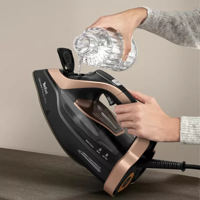 Tefal Ultimate Power Pro FV9E50 sausas ir garinis lygintuvas Durilium AirGlide Autoclean padas 3200 W juodas, varinis