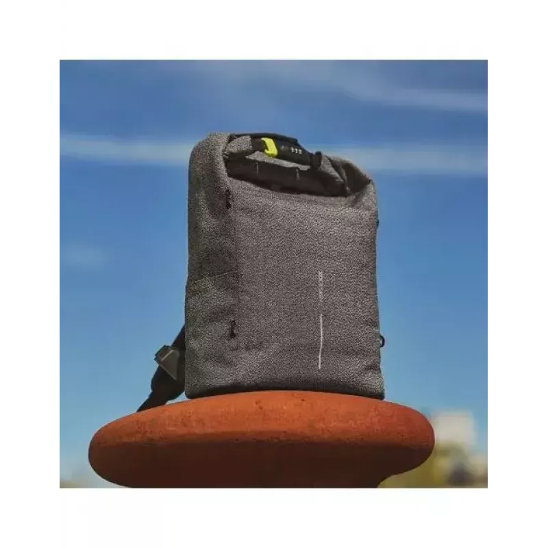 Kasdienė kuprinė XDDESIGN Urban Grey Fabric – 27 L, vandeniui atspari, 15,6 colių nešiojamojo kompiuterio skyrius, TSA spyna