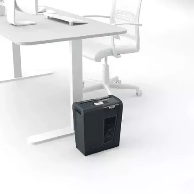 Popieriaus smulkintuvas REXEL Secure S5 — juostinis smulkintuvas, 5 lapų talpa, 6 mm pjūvis, 10 L krepšelis, P-2 saugumas, juodas