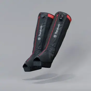 Kompresiniai batai Therabody Recovery Air Jetboots Pro Plus — pilno ilgio, Regular, pneumatiniai 20–100 mmHg, vibracija, LCD, įkraunami