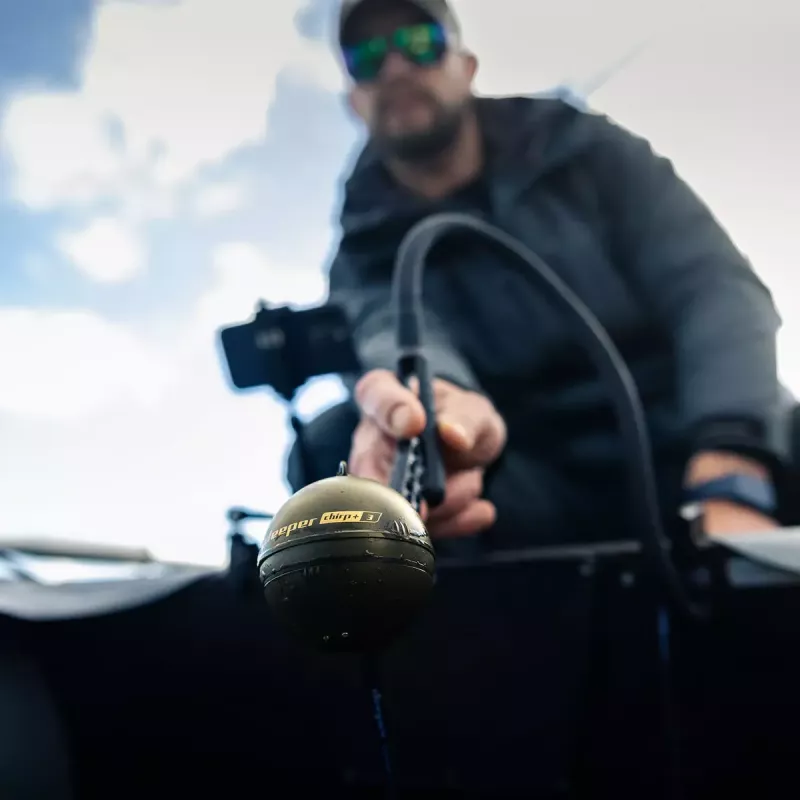 Nešiojamas žvejybinis sonaras Deeper Smart Sonar CHIRP+3 Wi-Fi – metamas belaidis echolotas, gylis iki 100 m, kūgio kampai 47°/20°/7°, Wi-Fi, GPS/GLONASS