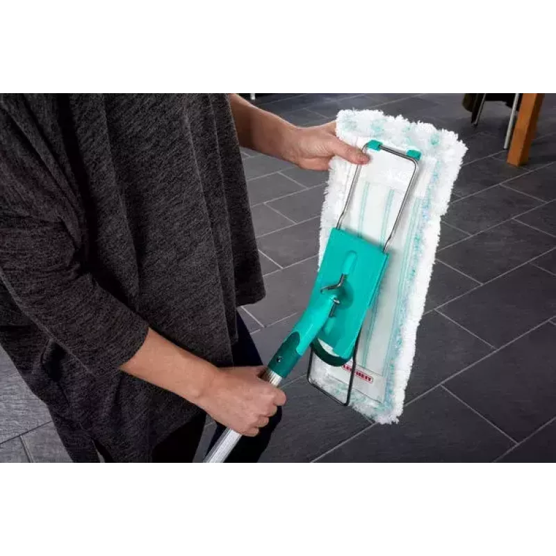 Leifheit 55045 Wet Microfiber – plokščias šlapias šluotražis su mikropluošto antgaliu grindų valymui