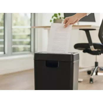 Smulkintuvas TRACER Edge10L kryžminis pjovimas, 10 lapų talpa, 6 mm pjūvis, 10 L krepšelis, juodas