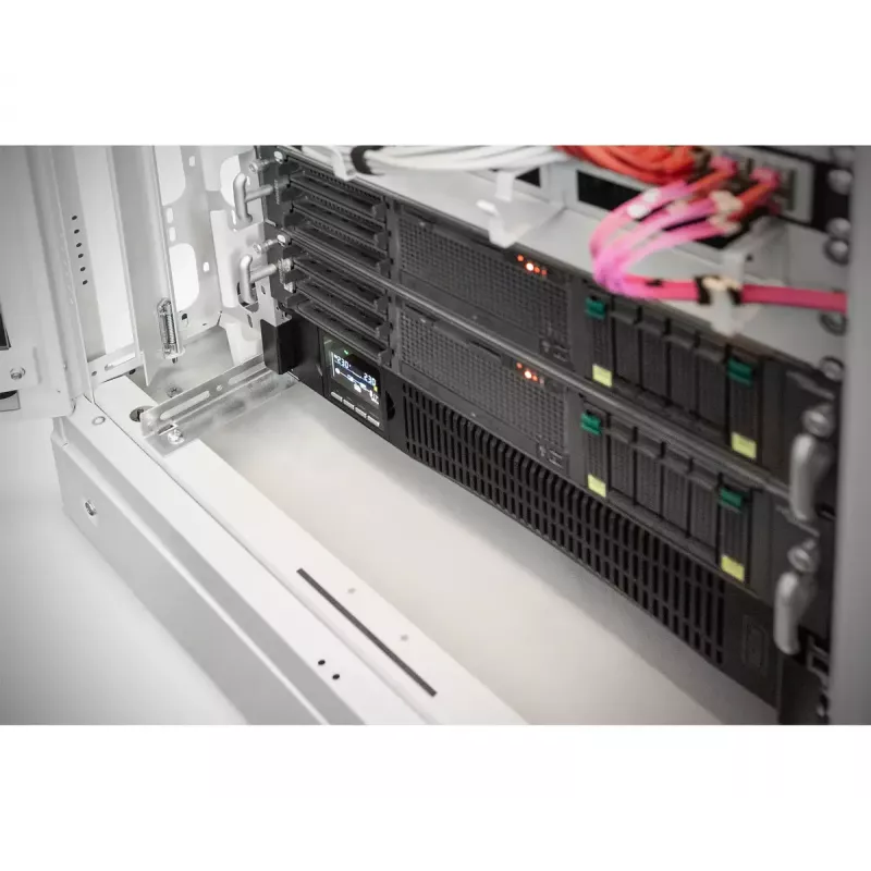 DIGITUS OnLine UPS sistema 3000 VA 3000 W Dvigubo keitimo
