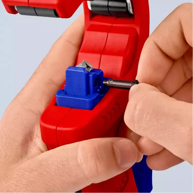 Vamzdžių pjaustytuvas Knipex 90 23 01 BK plieninis peilis, plastikinė rankena, 165 mm