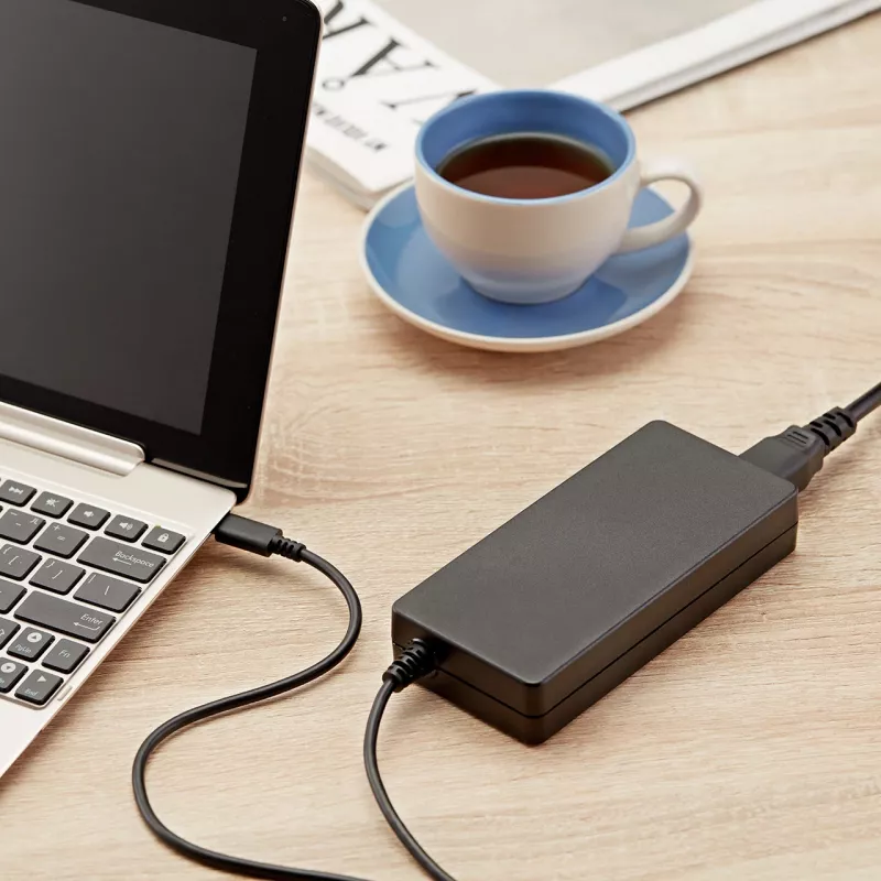 FSP NB C 100 adapteris PD, 100 W, universalus, USB Type-C
